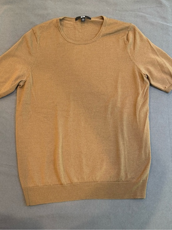 Uniqlo Sweaters - Uniqlo Women's Camel 100% Wool Short Sleeve Crewneck Sweater Size M Lightweight